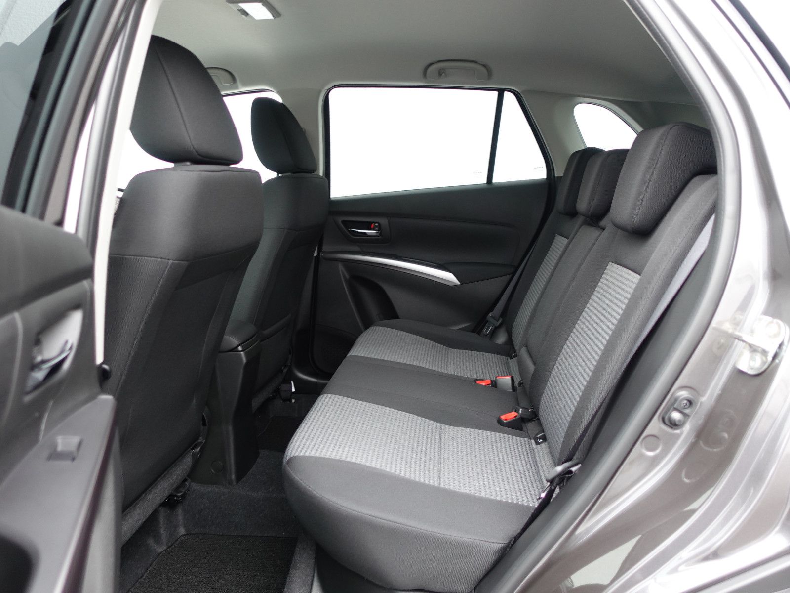 Fahrzeugabbildung Suzuki S-Cross 1.4 Hybrid Comfort,Navi,Kamera,Sitzhzg