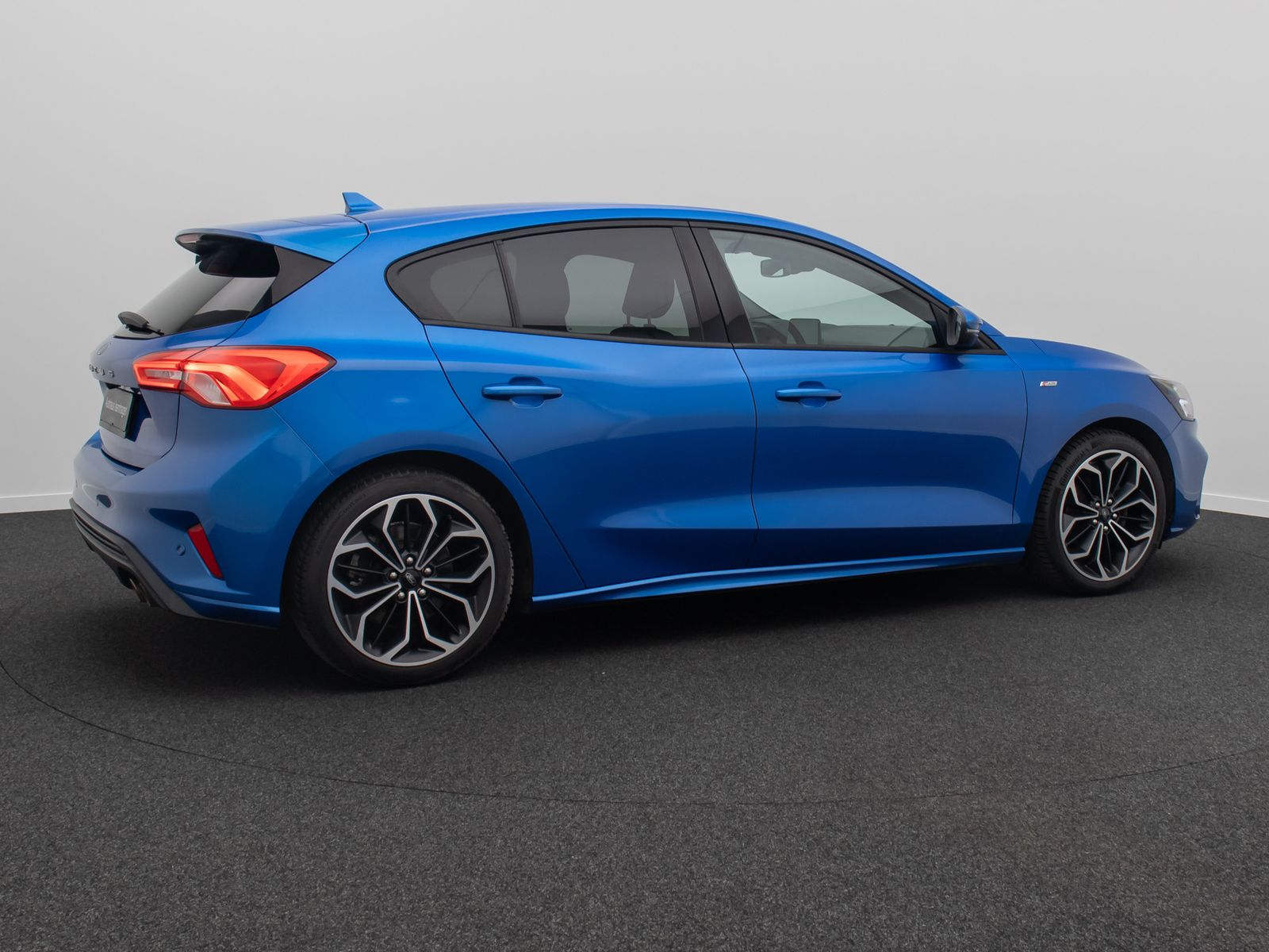 Fahrzeugabbildung Ford Focus ST-Line Kamera ACC LED Komfort HiFi Sport