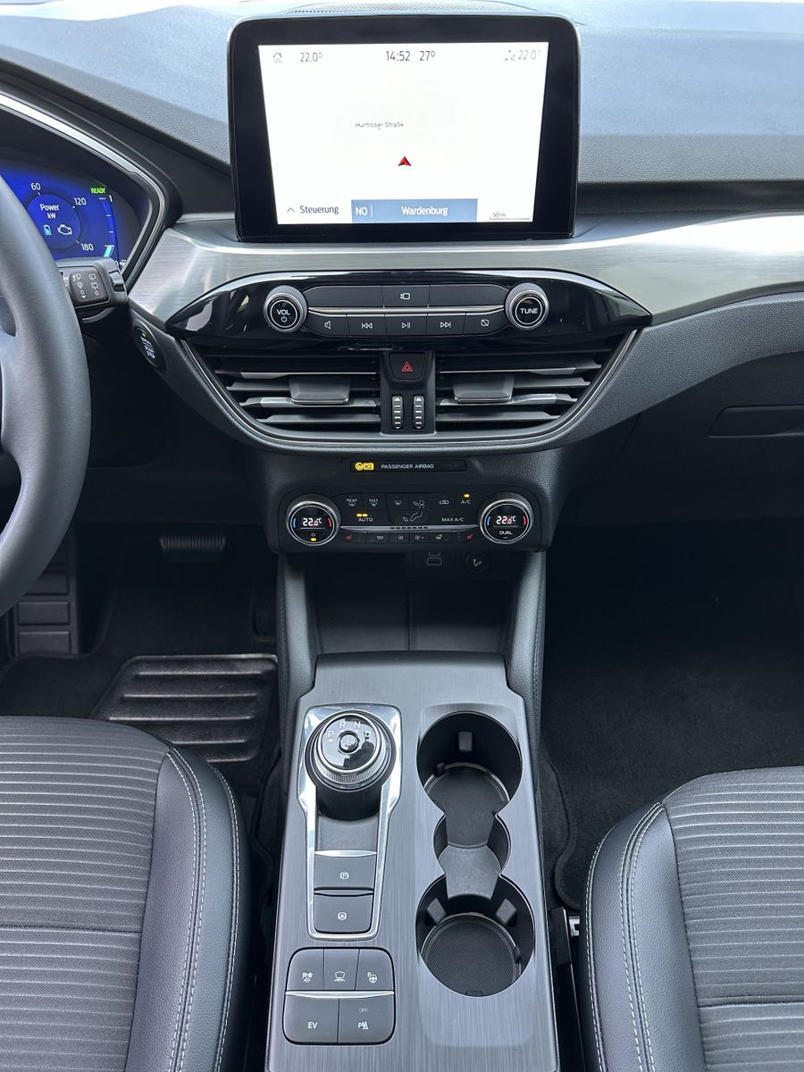 Fahrzeugabbildung Ford Kuga 2.5 Duratec PHEV Titanium X NAV+LED+PANO+PP