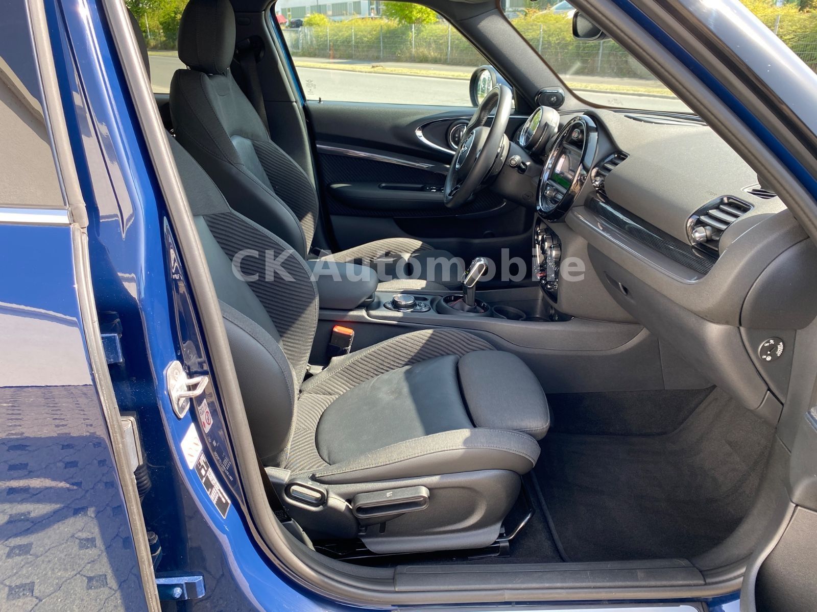 Fahrzeugabbildung MINI Cooper S Clubman All4 Chili/Navi Plus/LED/Kamera