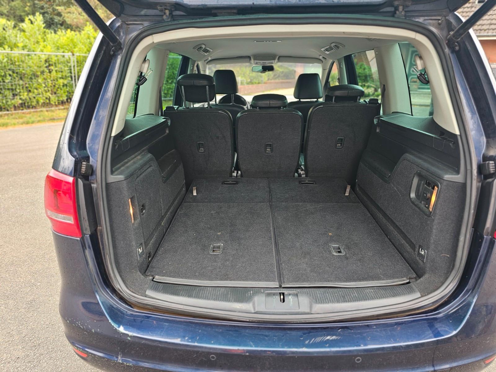 Volkswagen Sharan 2010 — photo 12