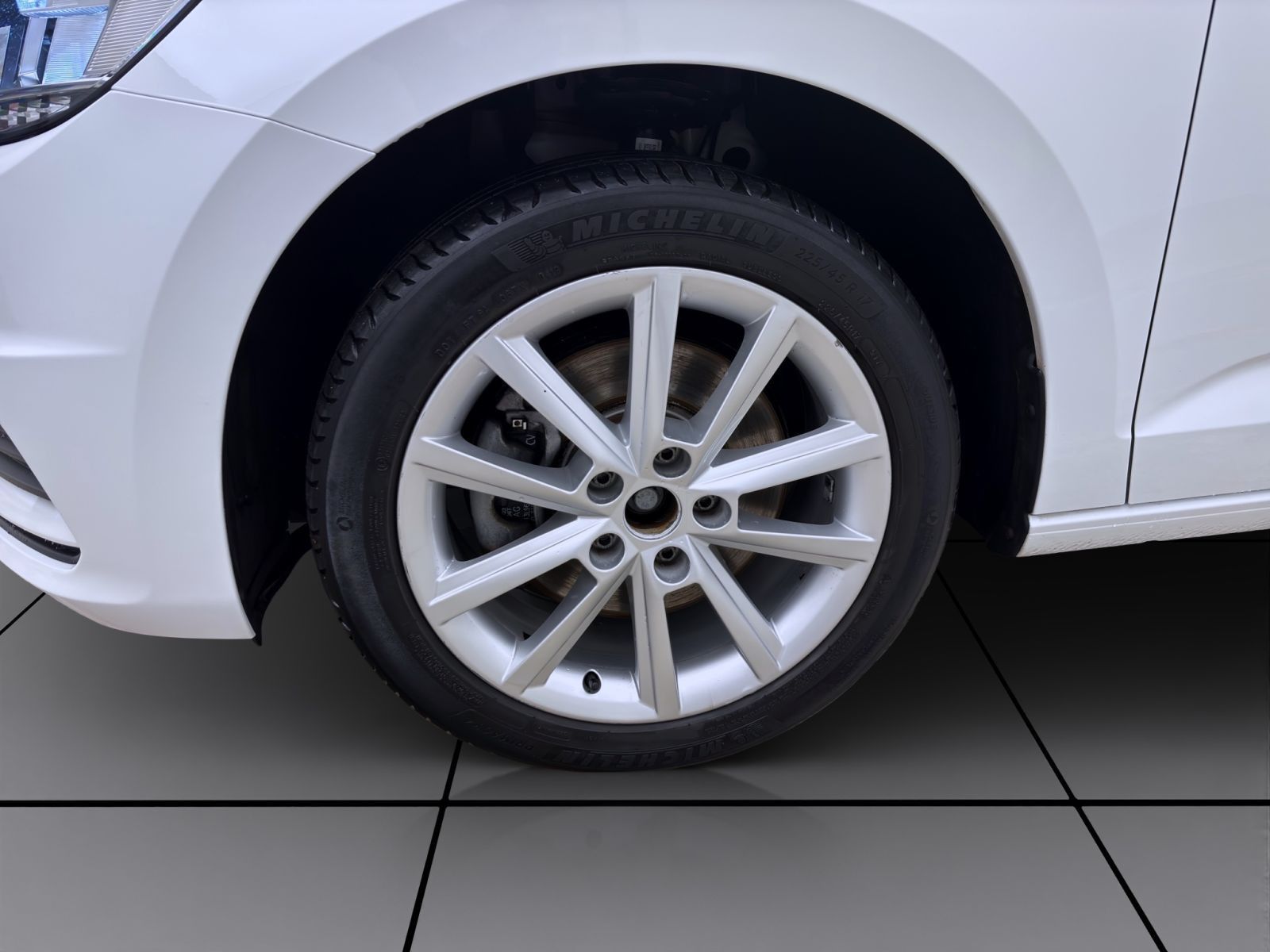 Volkswagen Touran - Bild 8