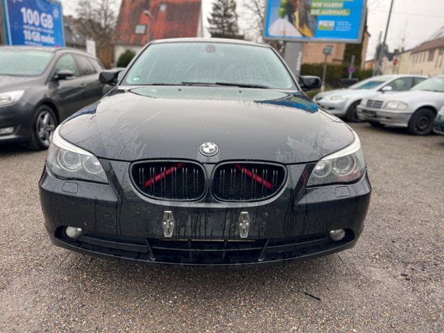 BMW 523i *Navi*Leder*Schiebedach*