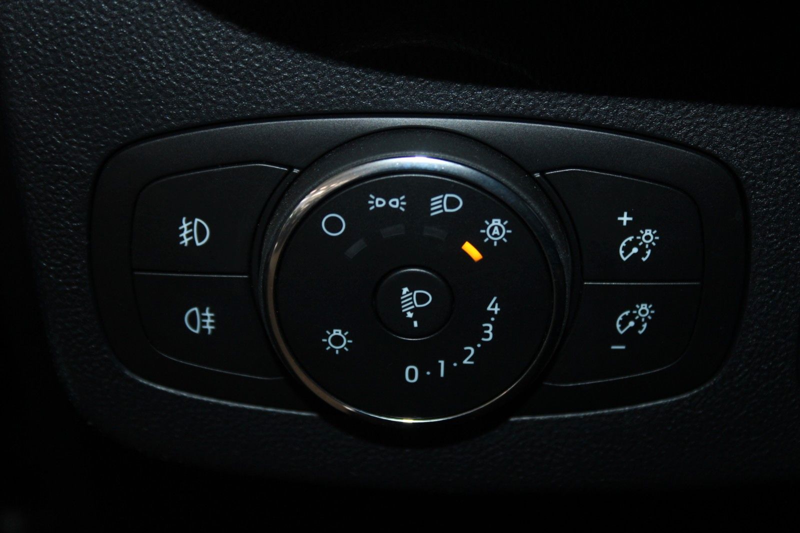 Fahrzeugabbildung Ford Puma MHEV ST-Line LED NAVI WinterPaket DAB