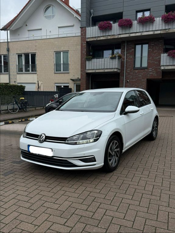 Image of Volkswagen Golf
