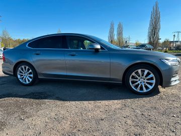 Volvo S90 - 2