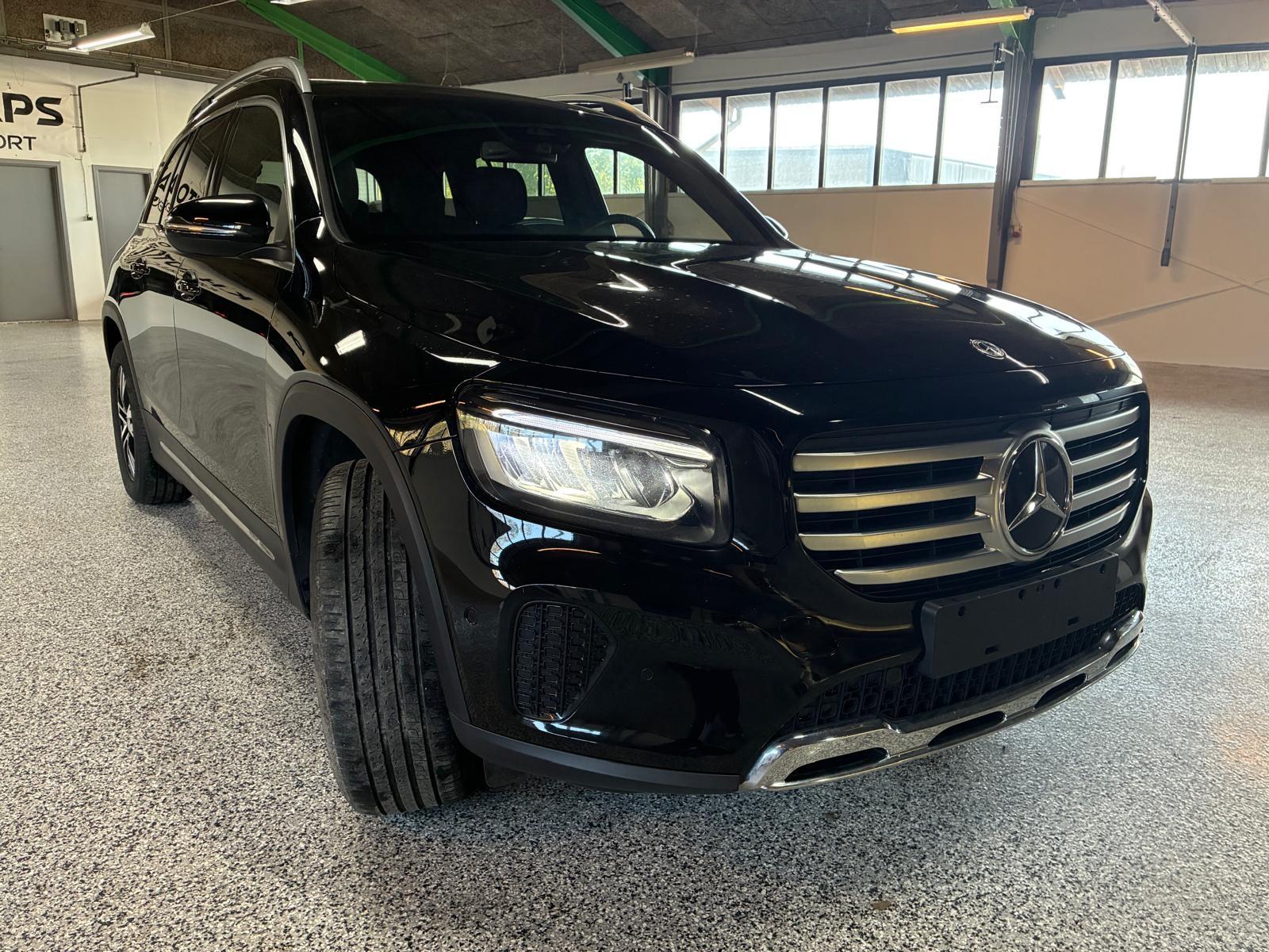 Mercedes-Benz GLB 200