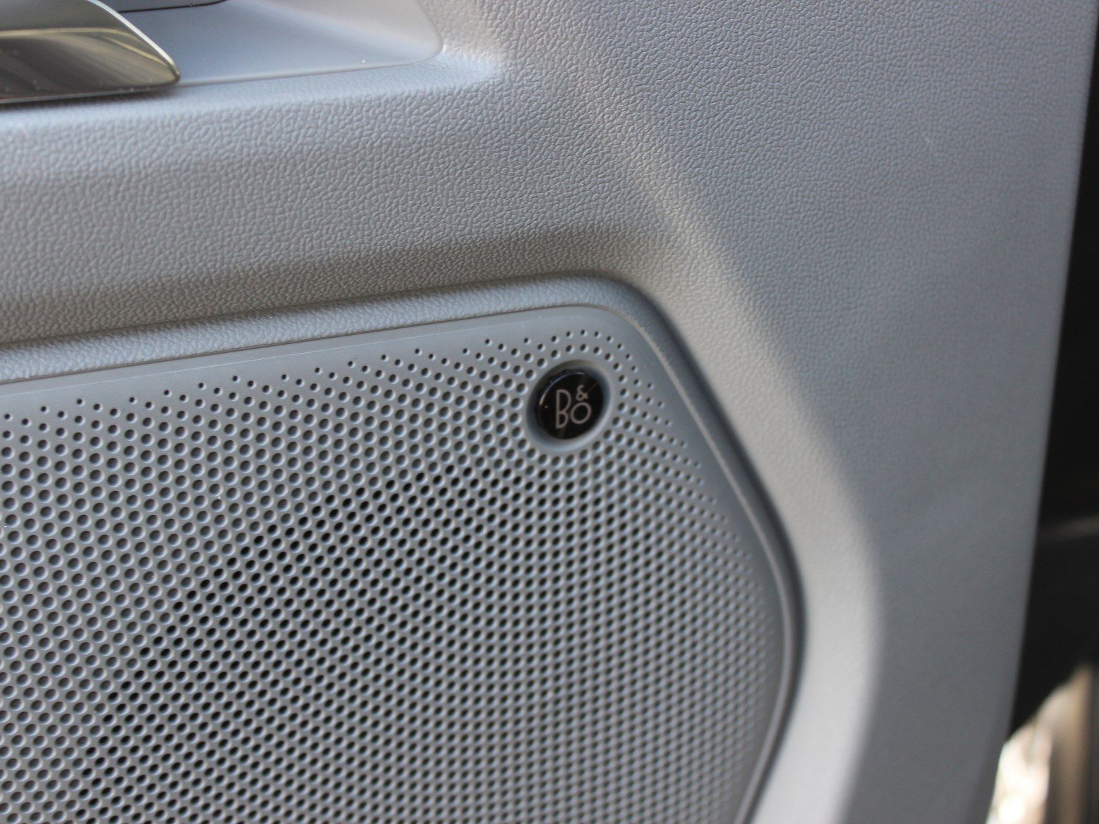 Fahrzeugabbildung Ford Tourneo Custom 320 L1 Tourneo Titanium X AWD