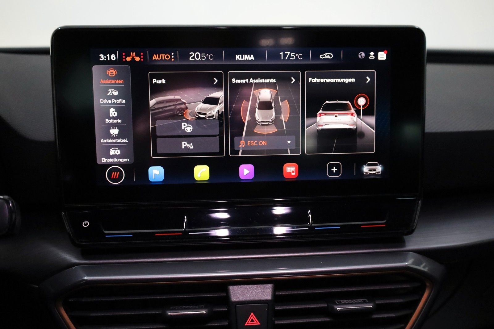 Fahrzeugabbildung CUPRA Leon Sportstourer VZ,Leder,Navi,LED,SH,Kamera+WR