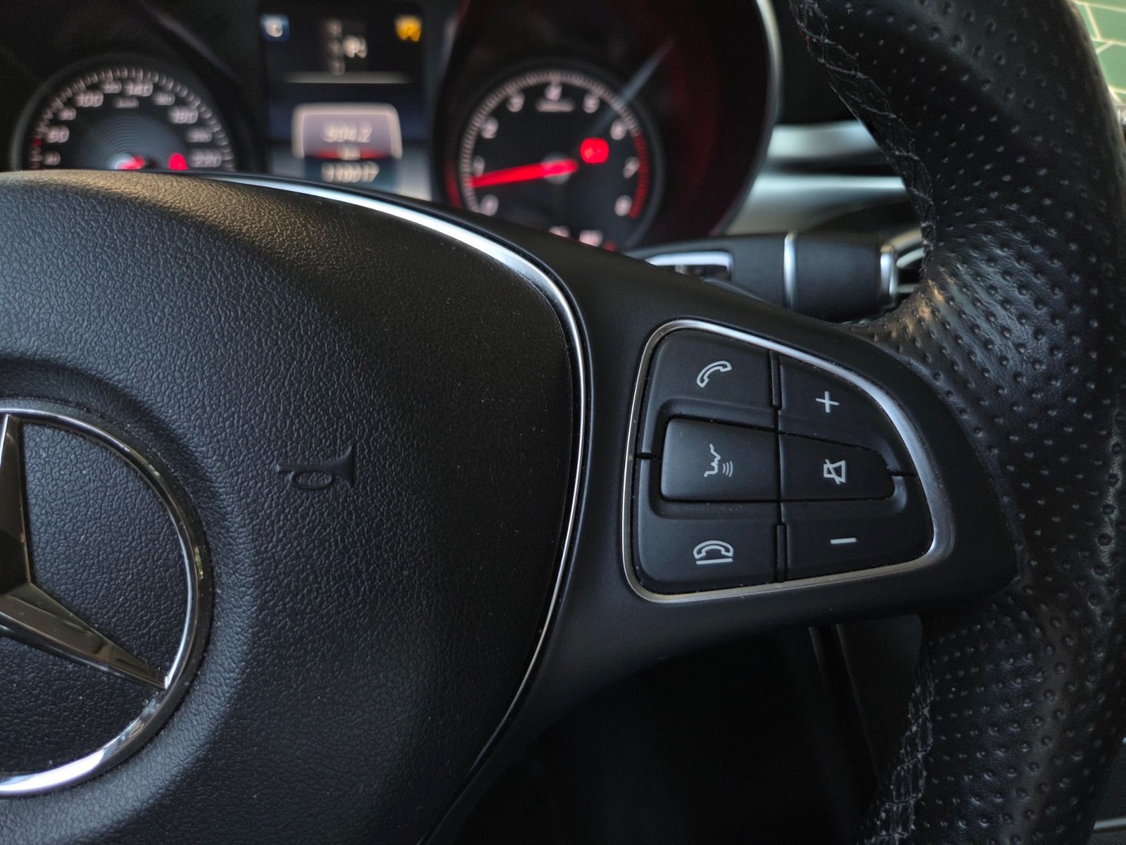 Fahrzeugabbildung Mercedes-Benz C 200 Avantgarde AHK MEMORY LED NAVI