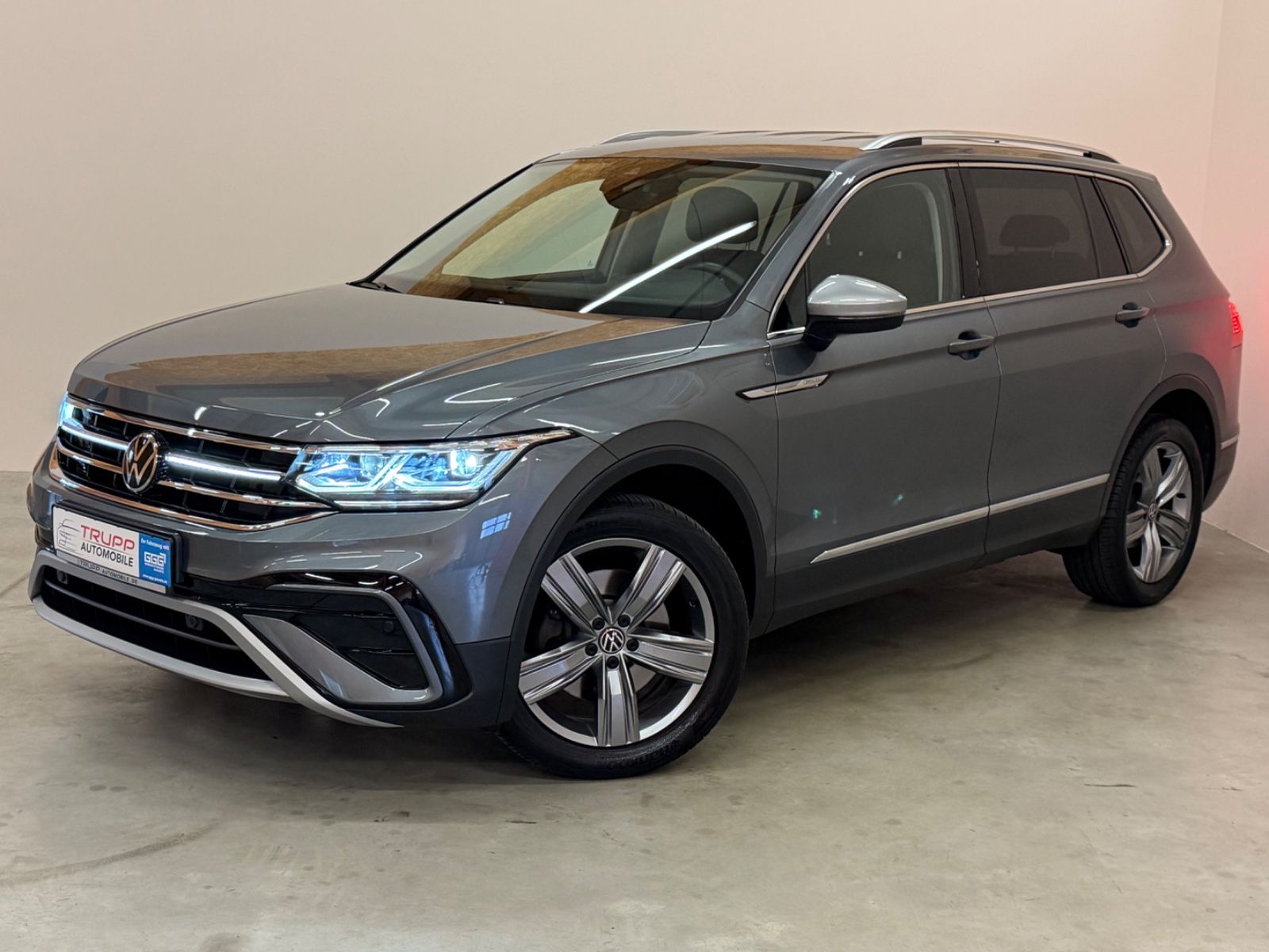 Volkswagen Tiguan Allspace 4M MATRIX STANDH R-KAM AHK SHZ
