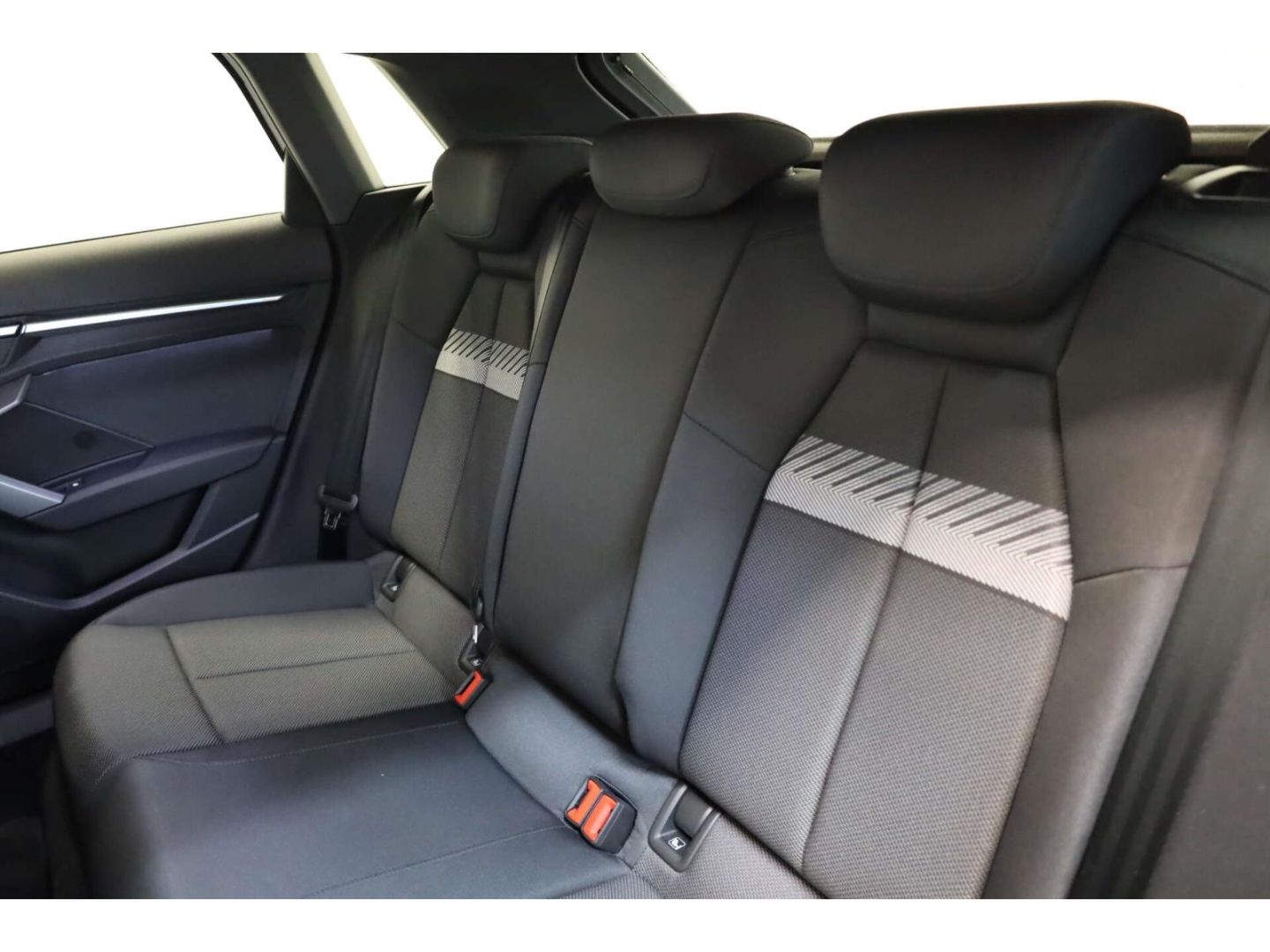 Audi A3 Sportback 40 TFSI quattro AHK 19'' RFK NAV foto 11
