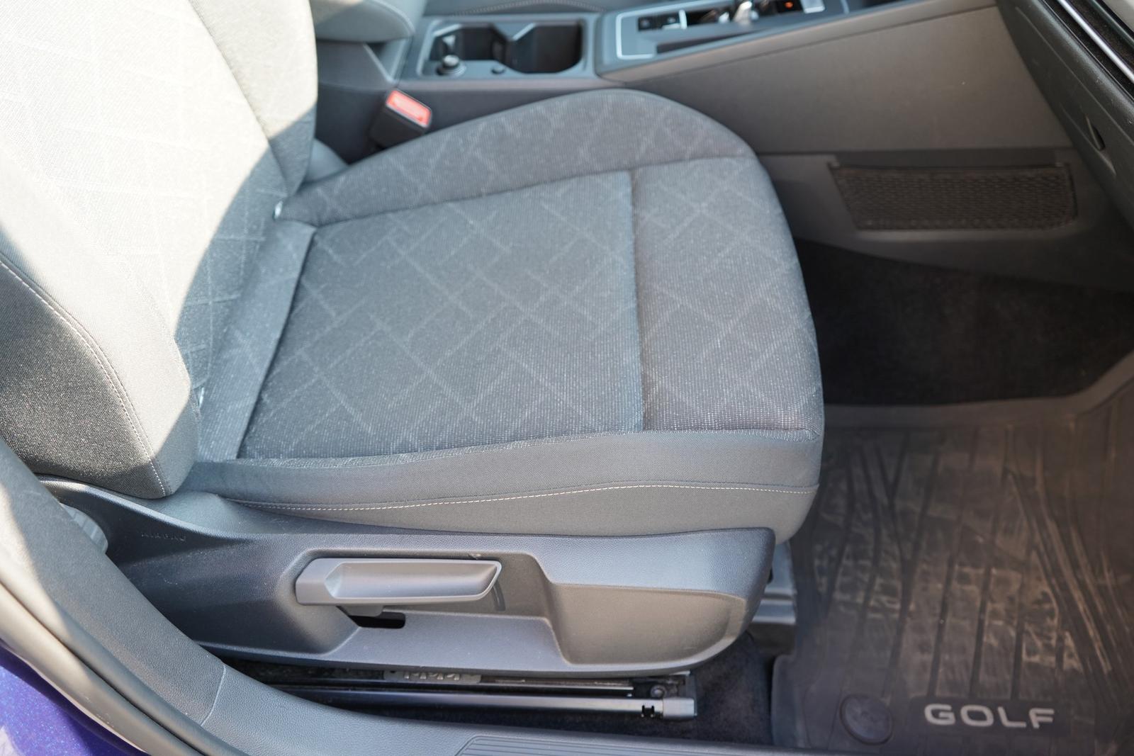 Volkswagen Golf VIII Variant 1.0 eTSI DSG Life LED ACC Navi, миниатюра 26