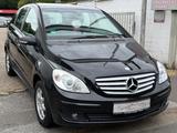 Mercedes-Benz B 150 PDC+KLIMA+BLEUTOOTH+GARANTIE - Mercedes-Benz B 150 Gebrauchtwagen in Krefeld