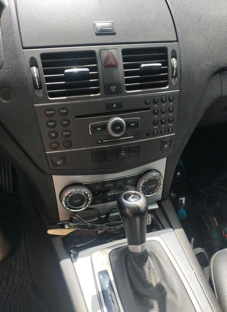 Volkswagen  2009 — photo 8