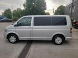 Volkswagen  T5 Transporter Kombi 9 Sitze AHK Klima TÜVneu - VW T5 Transporter von 2009