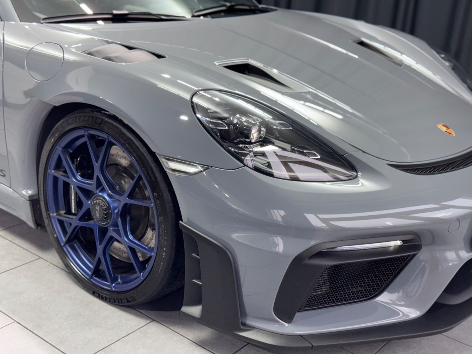 Fahrzeugabbildung Porsche Cayman GT4 RS |CLUBSPORT-PAKET|SPORT-CHRONO|