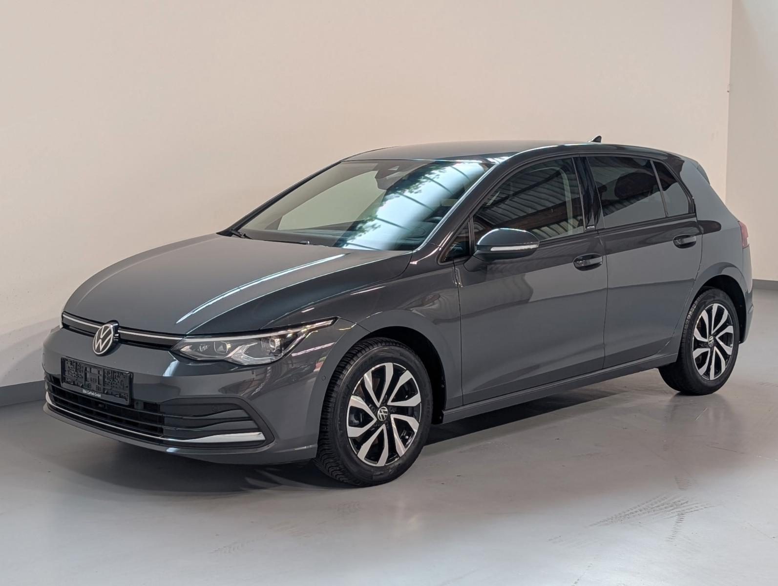 Volkswagen Golf VIII Lim. Active IQ.DRIVE-STHZ-KAM-HUD-LED+