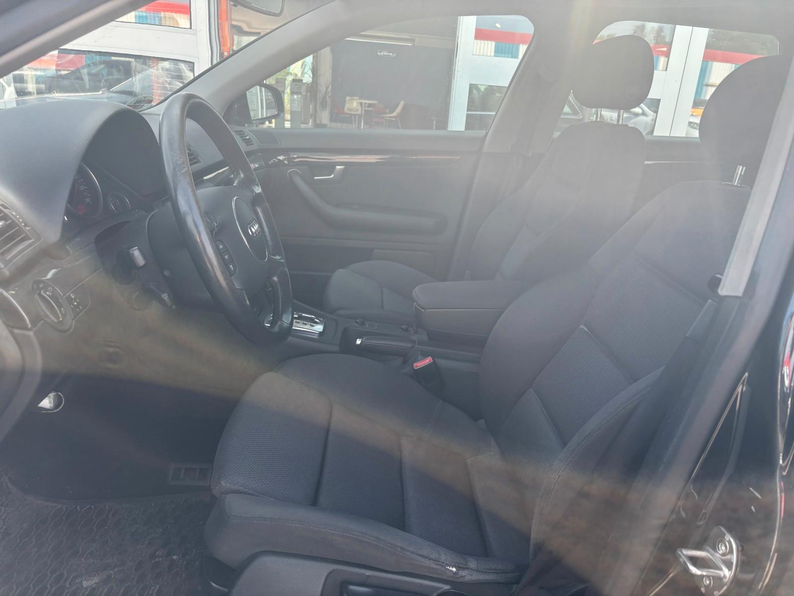Audi A4 2005 — photo 15