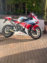 Honda Fireblade 1000 RR SC59 - Offers