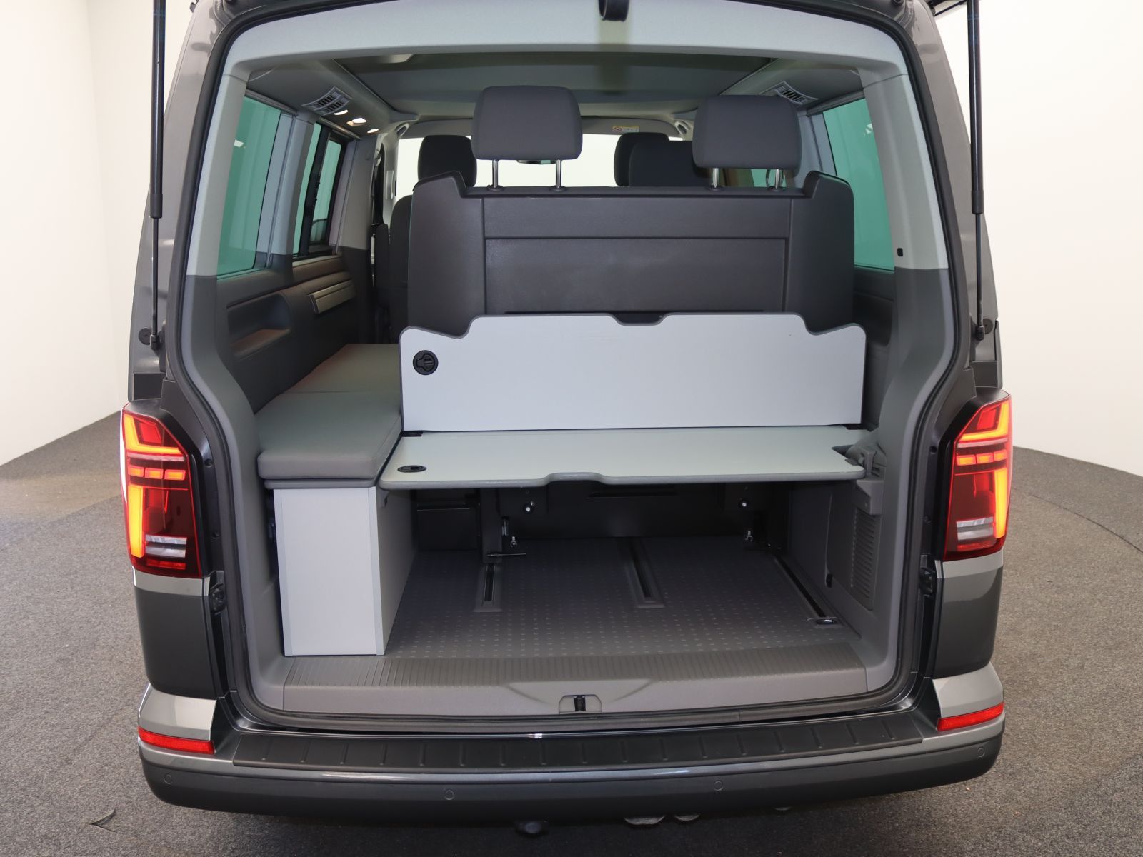Volkswagen T6 California - Bild 10