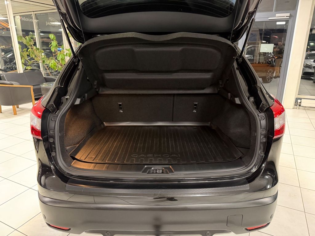 NISSAN Qashqai 1.6Tekna 2.Hand LED NAVI CAM AHK LEDER NISSAN Qashqai 1.6Tekna 2.Hand LED NAVI CAM AHK LEDER