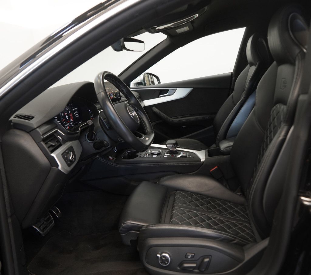 Audi S5