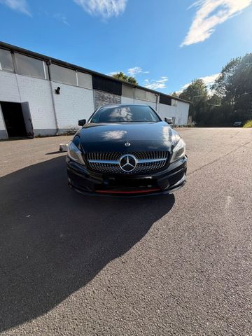 MERCEDES-BENZ Mercedes Benz A 200