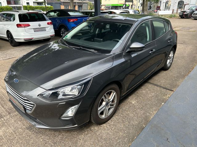 Fahrzeugabbildung Ford Focus  Cool & Connect+CarPlay+Kamera+NaviZB+BT