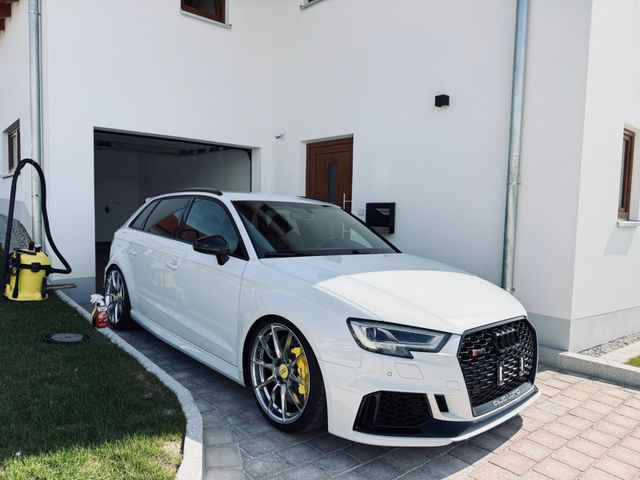 AUDI RS3 2.5 TFSI S tronic quattro Sportback -