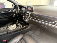 BMW 750d xDrive/M PAKET/GSD/LASER/H+K/FERN.PARKEN