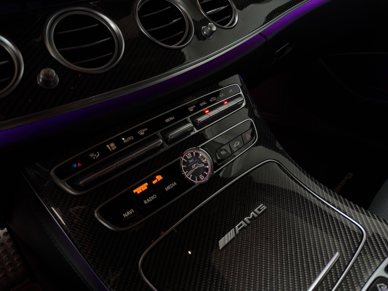 Fahrzeugabbildung Mercedes-Benz E63s AMG 4Matic+ Pano/Magno/SportAGA/Widescreen