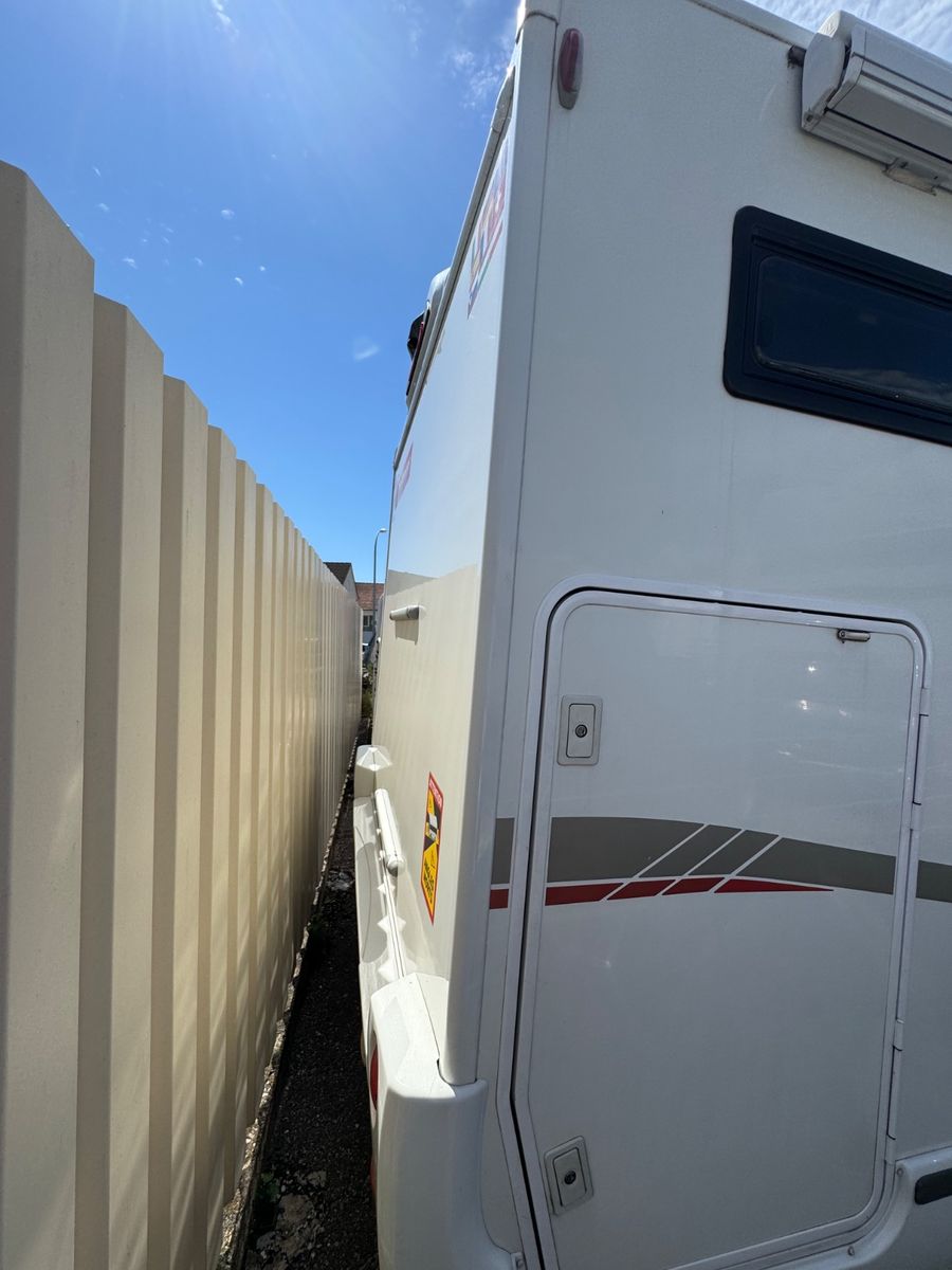 Fahrzeugabbildung Challenger C394