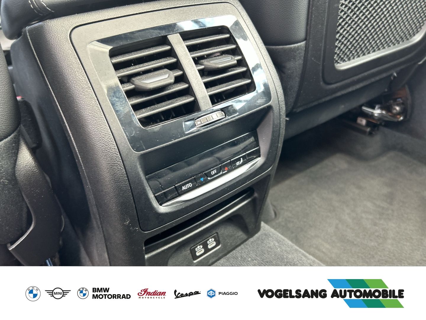 Fahrzeugabbildung BMW X3 xDrive 30e,M Sport,Panodach,Leder,HIFI,DAB,Dr