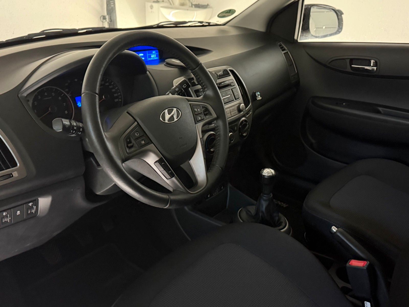 Fahrzeugabbildung Hyundai i20 FIFA World Cup Edition/KLIMA/SHZ