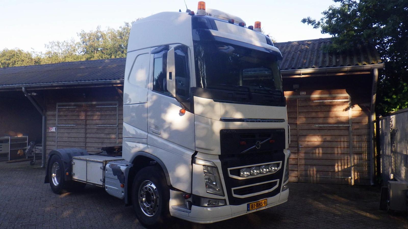 Volvo FH 420 Holland Truck / MY 2017 / WB 400 CM / 9 T