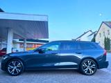 Volvo V60 R Design 2,0 Ltr AWD Navi LED Leder Kam. AHK - Volvo V60: Awd R Design