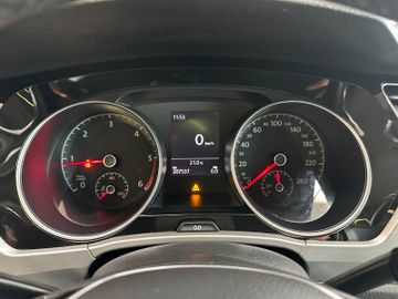 MYAUTOCENTER – Gebraucht- und Jahreswagen mit Werkstattservice in Pfaffenhofen Volkswagen Touran Comfortline BMTStart-Stopp *Pano*AHK*