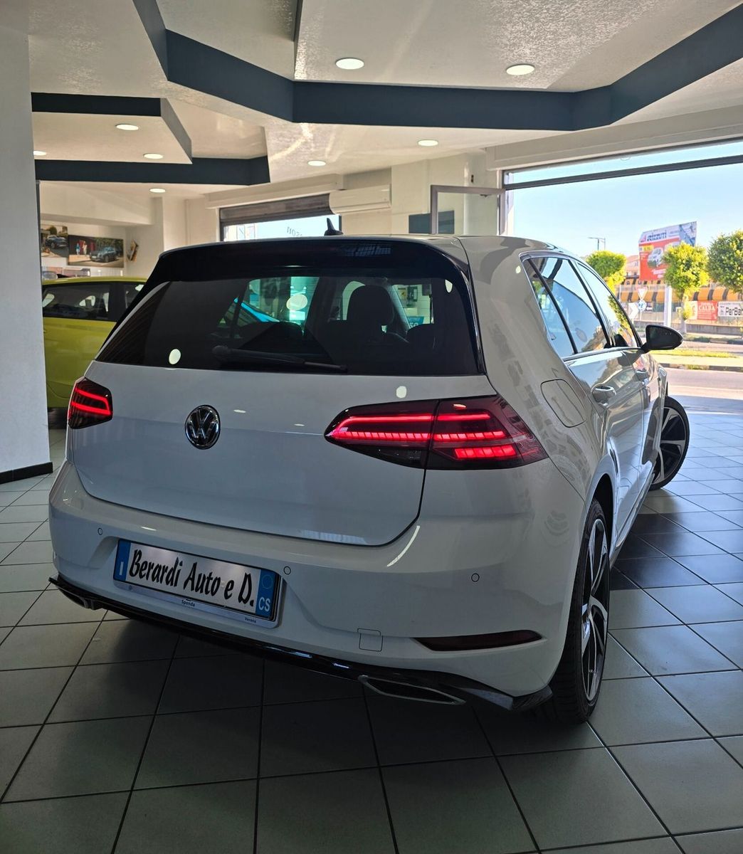 Volkswagen Golf 2.0 TDI R Line imagem 3