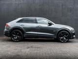 Audi Q8 50 TDI S LINE DAYTONA MEGA OPTIK - graue Audi Q8