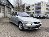 Opel Vectra 1.6 *Automatik*Nur 124 TKM*Tüv+Au Neu - Opel Vectra: V6 A