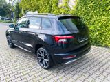 Skoda Karoq 1.5 TSI ACT SPORTLINE TÜV NEU 1. HAND AHK - Skoda Karoq von privat