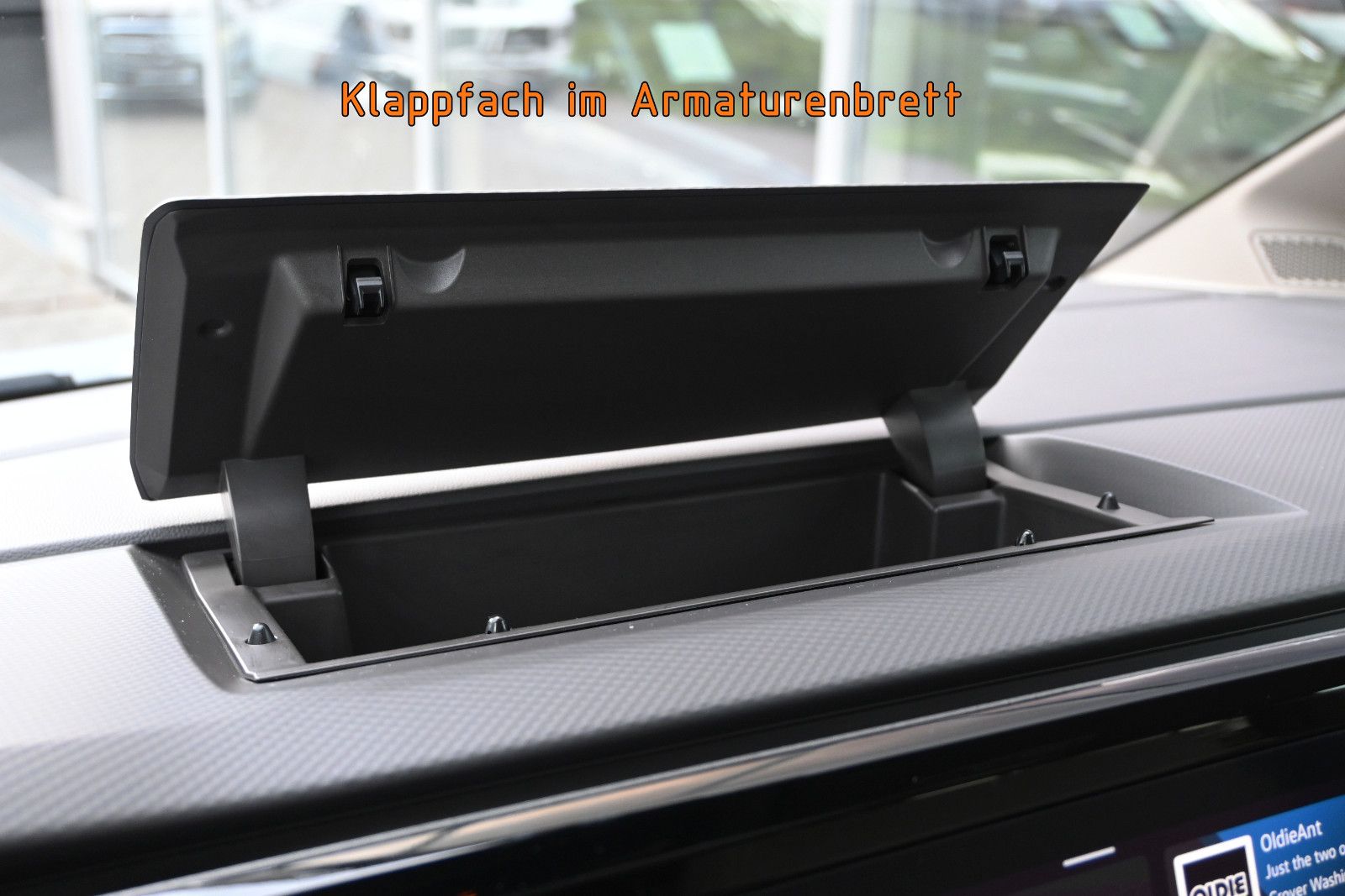 Fahrzeugabbildung Volkswagen T7 Multivan 2.0 TSI DSG °ACC°AHK°HUD°PANO°STHZG°