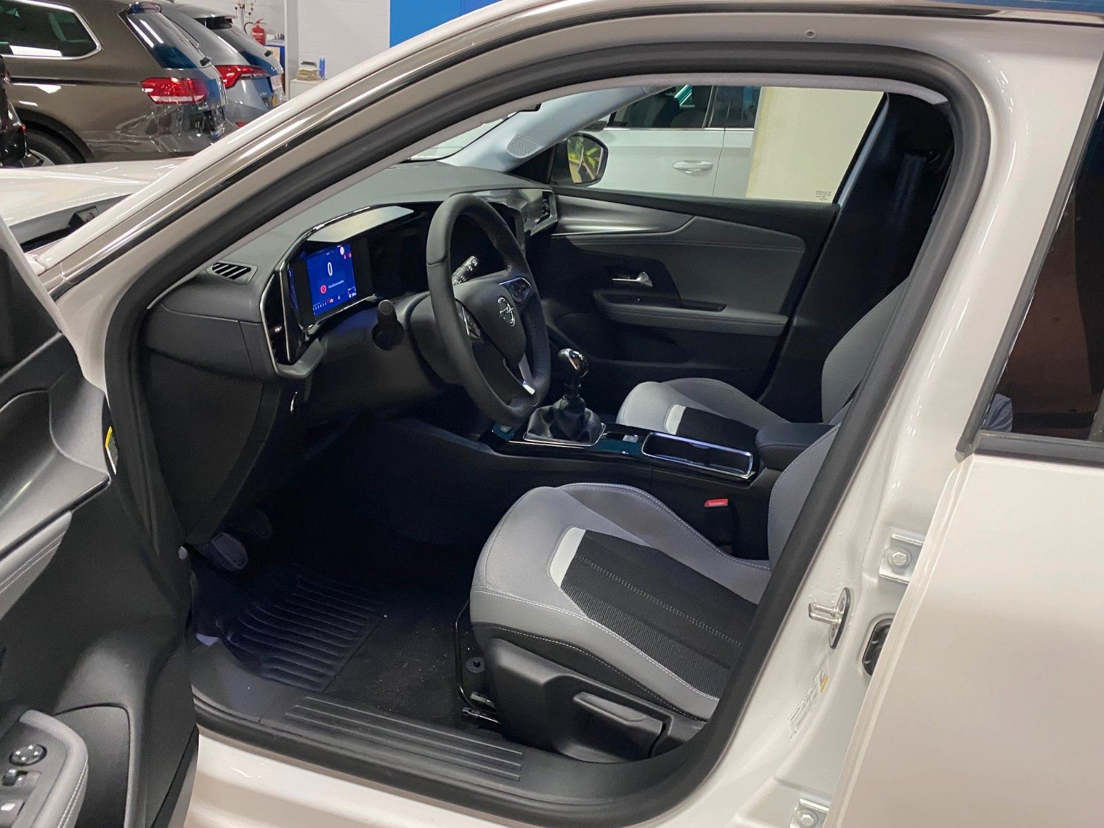 Fahrzeugabbildung Opel Mokka 1.2 Turbo 74kW Edition+ACC+LED+APP CONNECT