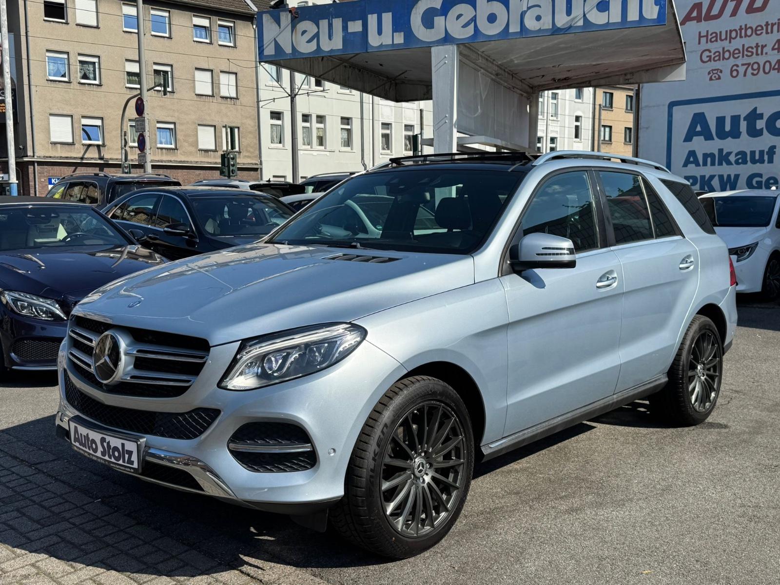 Mercedes-Benz GLE350d 4Matic VOLL LEDER,COMAND,AHK,PANORAMA