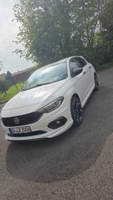 Fiat Tipo 1.4 T-Jet SPORT SPORT - Fiat Tipo: Sport