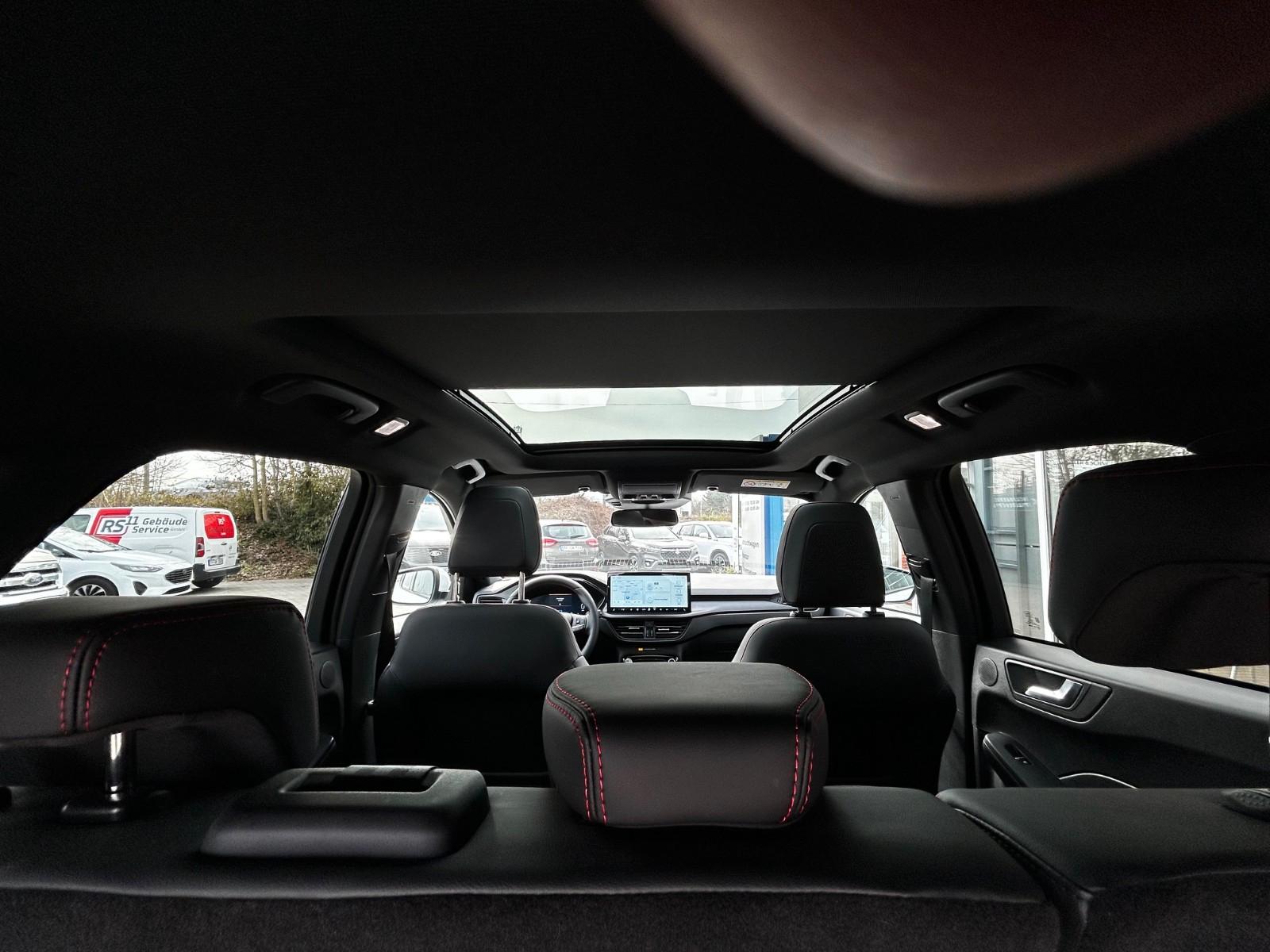 Ford Kuga Hybrid ST-Line X *AWD*PANO*360°*MatrixLED*