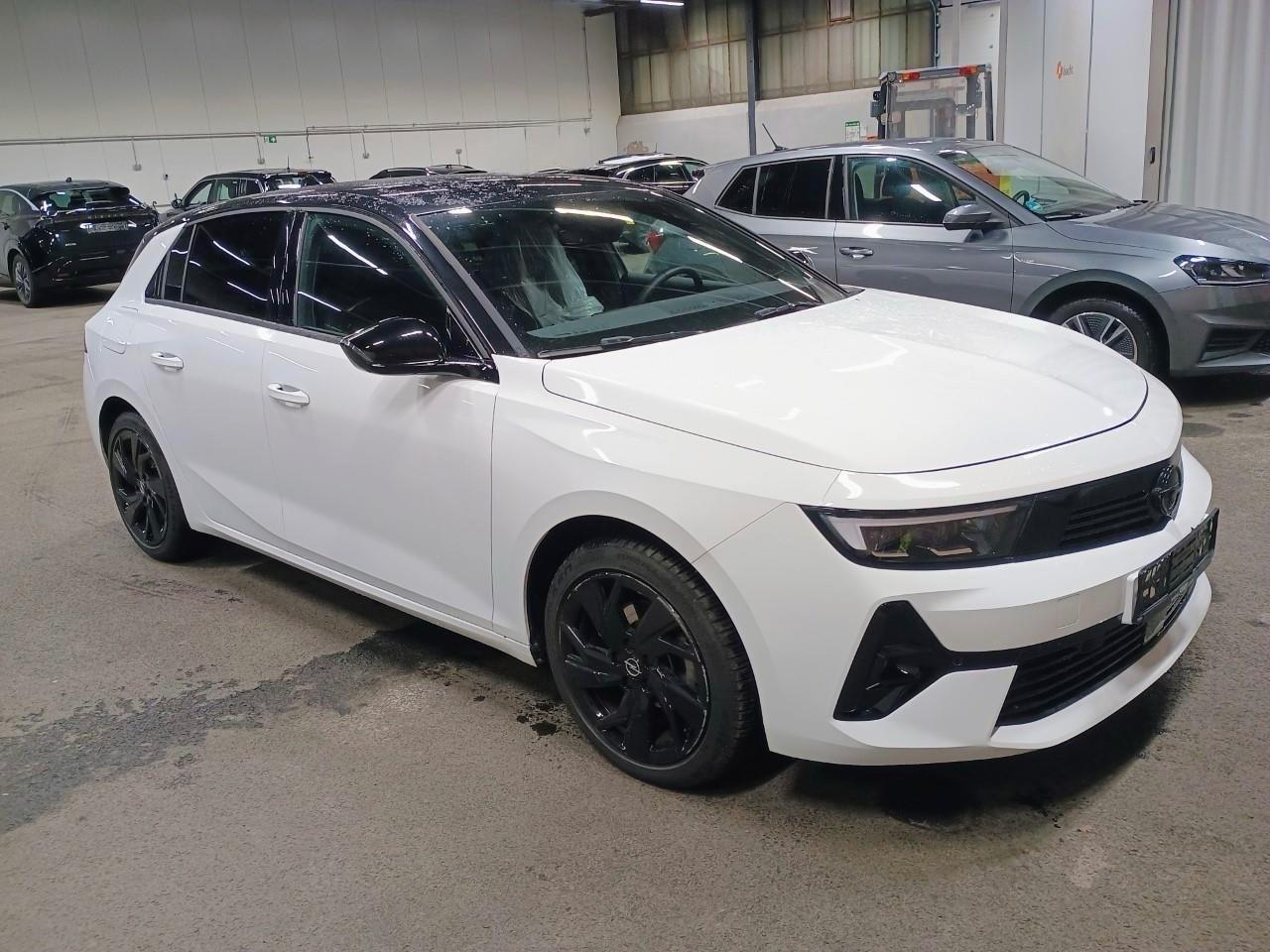 Opel Astra GS Lim. mit Lenkradhz, Abstands-Temp, Navi