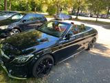 Mercedes-Benz C 400 4MATIC AMG Line Autom. AMG Line - Mercedes-Benz C 400: Cabrio