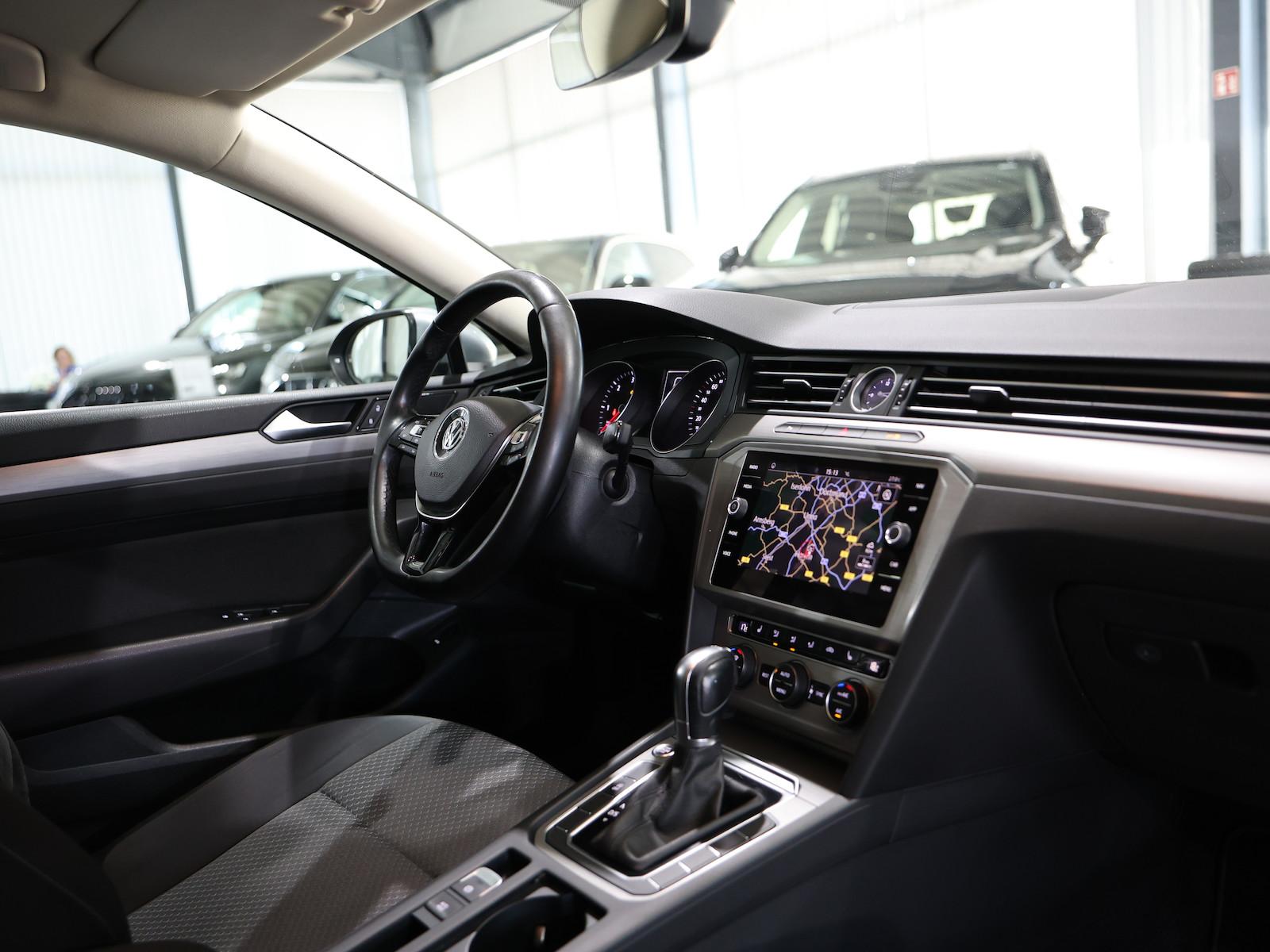 Volkswagen Passat Variant 2.0 TDI DSG BMT / NAVI-DM, ACC